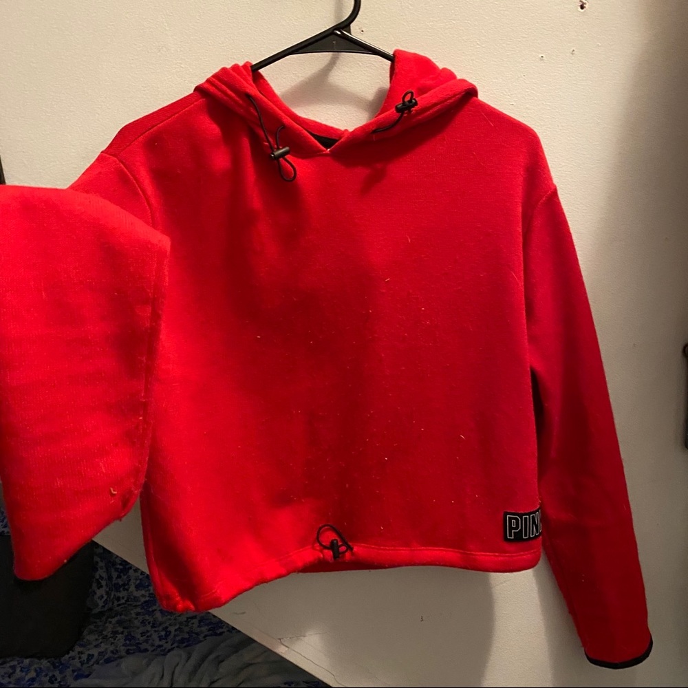 VS PINK Red Slightly Cropped Hooded Pullover